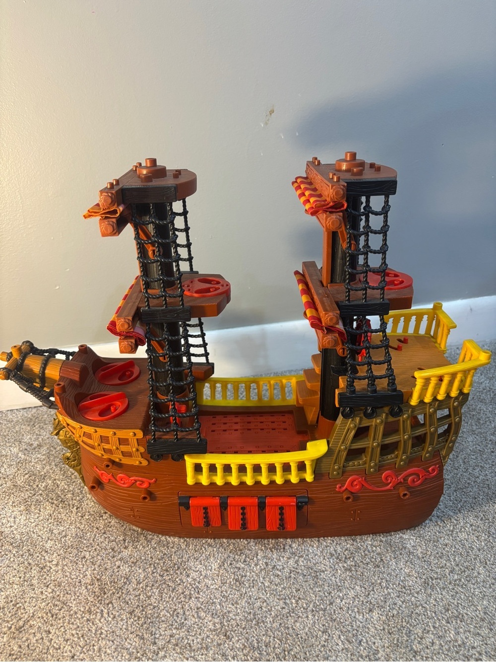 Fisher Price Imaginext Adventures Pirate Ship 2006 retired vintage playset